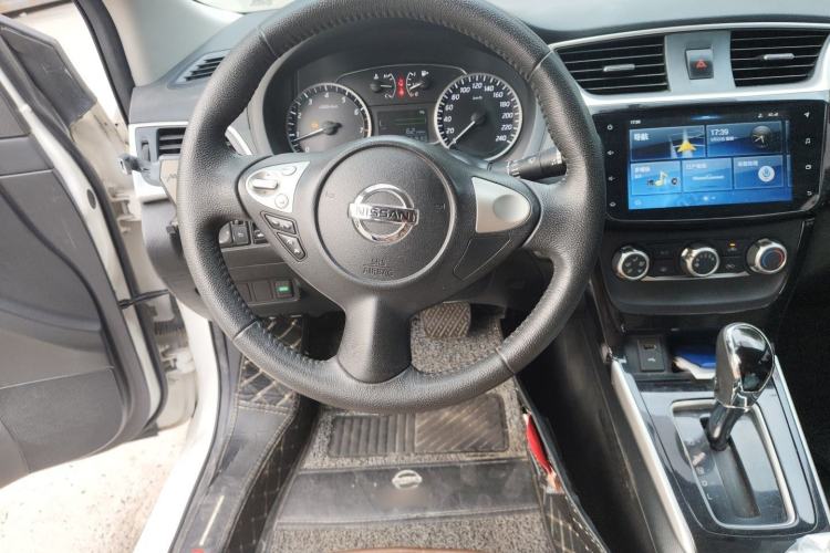 Used Nissan Sylphy 2019 1.6XV CVT Smart Connect Luxury Edition China VI Standard Steering Wheel