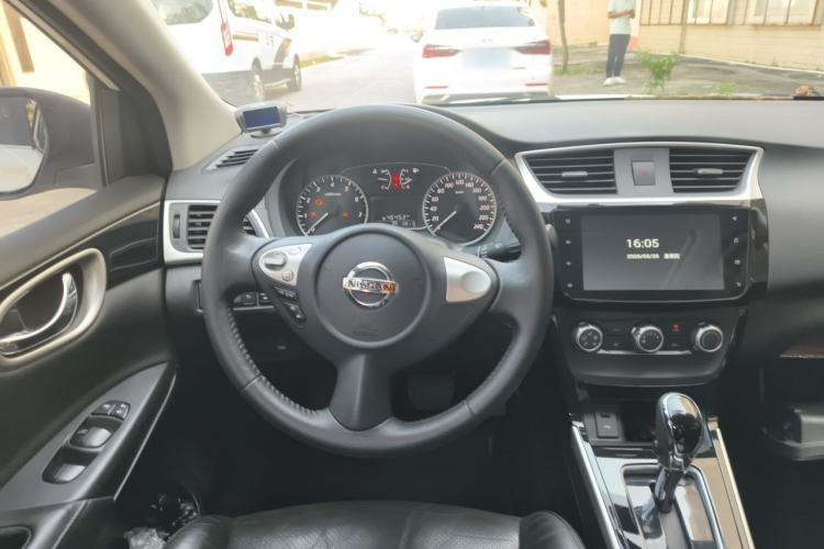 Used Nissan Sylphy 2019 1.6XV CVT Smart Connect Luxury Edition China VI Standard Steering Wheel