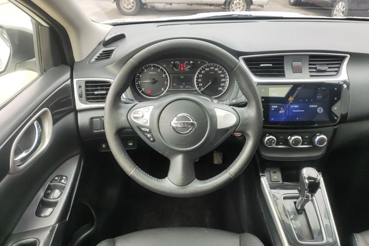Used Nissan Sylphy 2019 1.6XV CVT Smart Connect Luxury Edition China VI Standard Steering Wheel