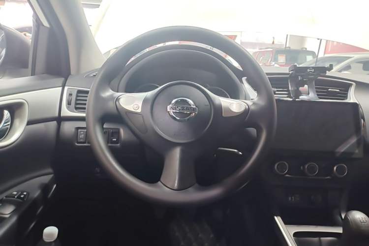 Used Nissan Sylphy 2019 Classic 1.6XE Manual Comfort Edition Steering Wheel