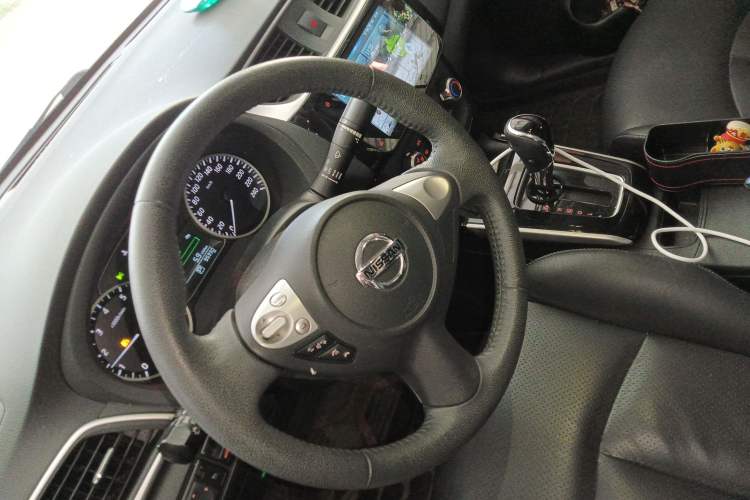 Used Nissan Sylphy 2019 1.6XV CVT Smart Connect Luxury Edition China VI Standard Steering Wheel