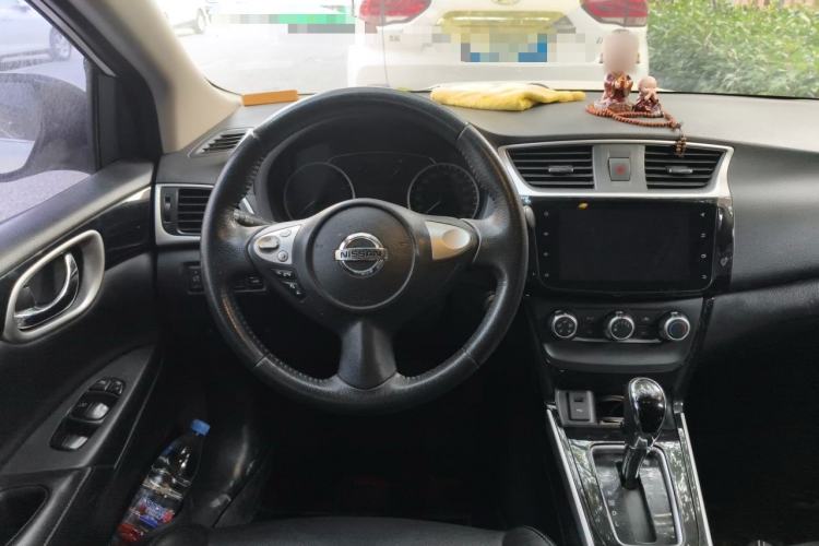 Used Nissan Sylphy 2019 1.6XV CVT Smart Connect Luxury Edition China VI Standard Steering Wheel