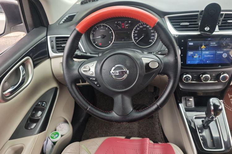 Used Nissan Sylphy 2019 1.6XV CVT Smart Connect Luxury Edition China V Standard Steering Wheel
