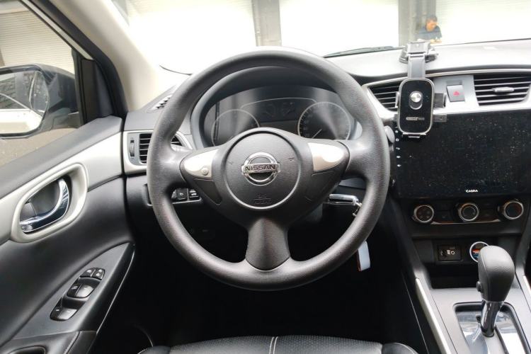 Used Nissan Sylphy 2019 1.6XE CVT Comfort Edition China VI Standard Steering Wheel