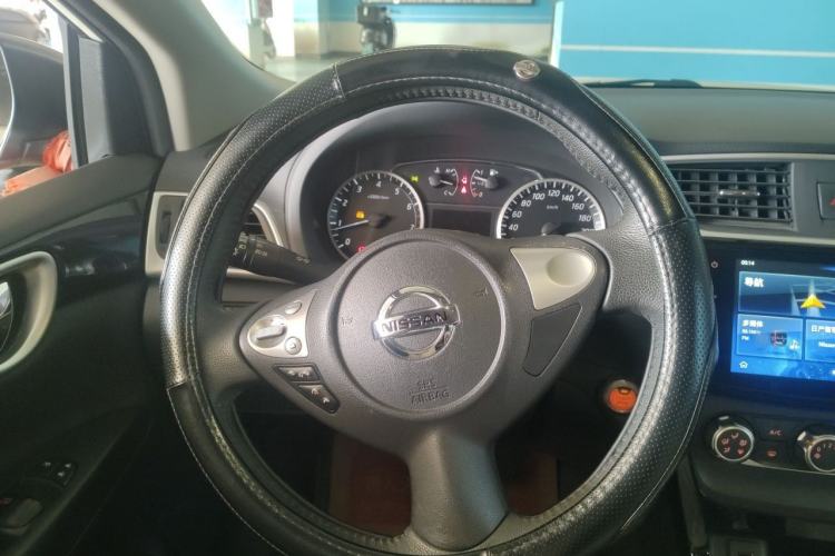 Used Nissan Sylphy 2019 1.6XV CVT Smart Connect Luxury Edition China V Standard Steering Wheel