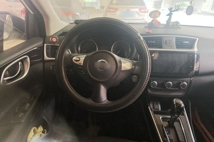 Used Nissan Sylphy 2019 1.6XV CVT Smart Connect Luxury Edition China VI Standard Steering Wheel