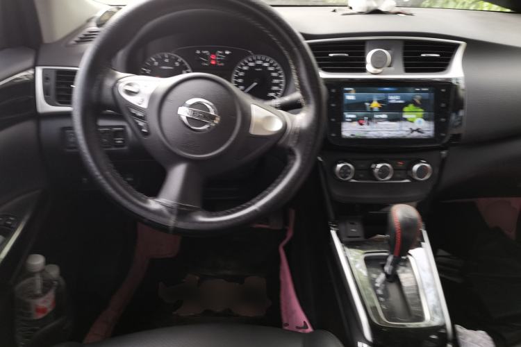 Used Nissan Sylphy 2019 1.6XV CVT Smart Connect Luxury Edition China VI Standard Steering Wheel