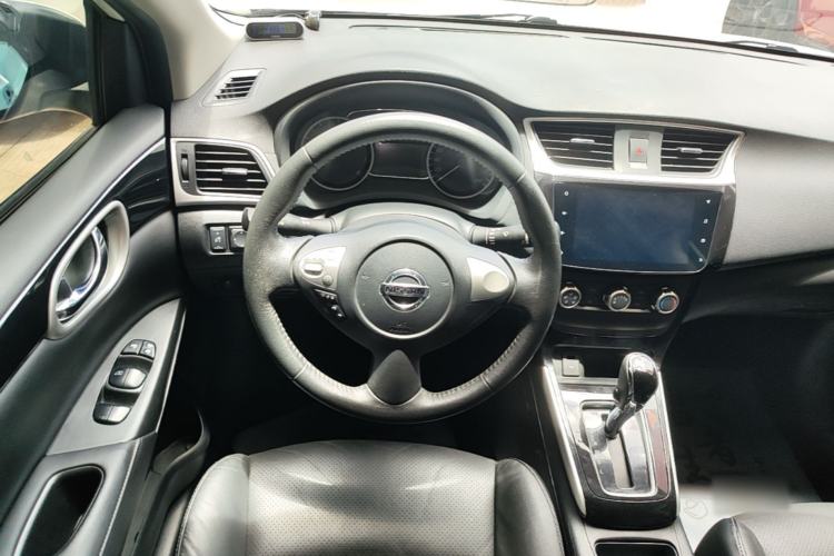 Used Nissan Sylphy 2019 1.6XV CVT Smart Connect Luxury Edition China VI Standard Steering Wheel