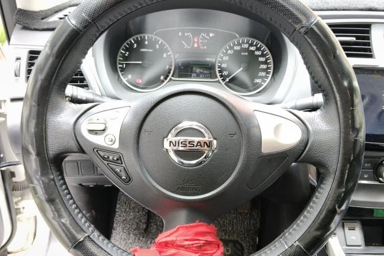 Used Nissan Sylphy 2019 1.6XV CVT Smart Connect Luxury Edition China V Standard Steering Wheel