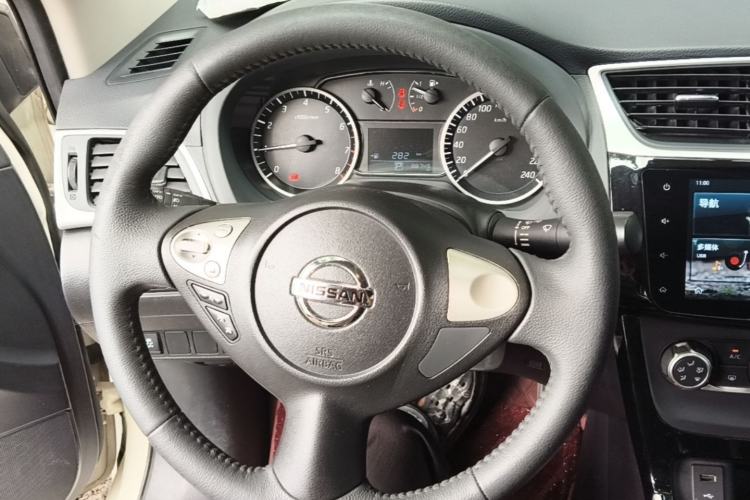 Used Nissan Sylphy 2019 1.6XV CVT Smart Connect Luxury Edition China VI Standard Steering Wheel