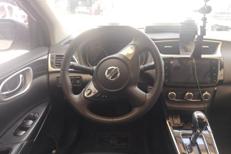 Used Nissan Sylphy 2019 1.6XV CVT Smart Connect Luxury Edition China VI Standard Steering Wheel