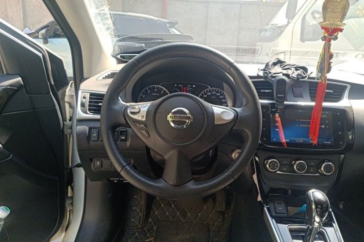 Used Nissan Sylphy 2019 1.6XV CVT Smart Connect Luxury Edition China V Standard Steering Wheel