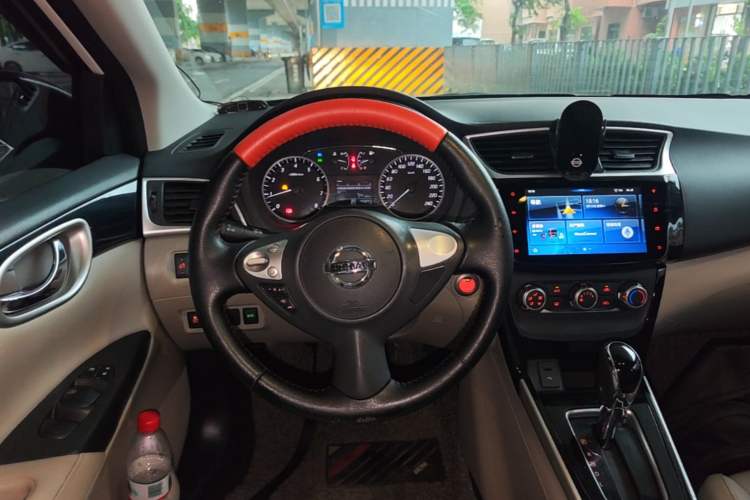 Used Nissan Sylphy 2019 1.6XV CVT Smart Connect Luxury Edition China VI Standard Steering Wheel