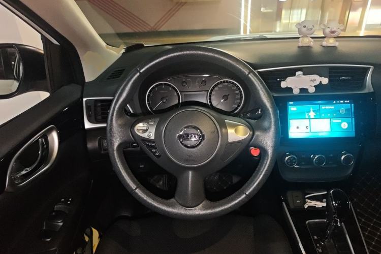 Used Nissan Sylphy 2019 1.6XV CVT Smart Connect Luxury Edition China V Standard Steering Wheel