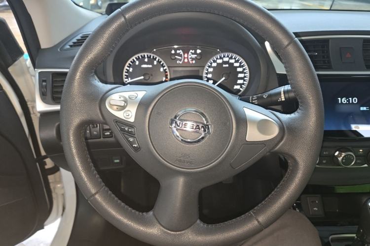 Used Nissan Sylphy 2019 1.6XV CVT Smart Connect Luxury Edition China VI Standard Steering Wheel