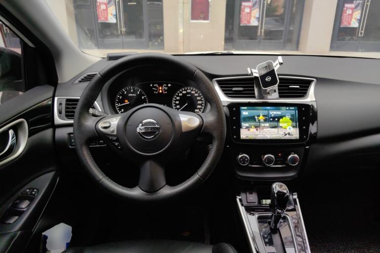 Used Nissan Sylphy 2019 1.6XV CVT Smart Connect Luxury Edition China V Standard Steering Wheel