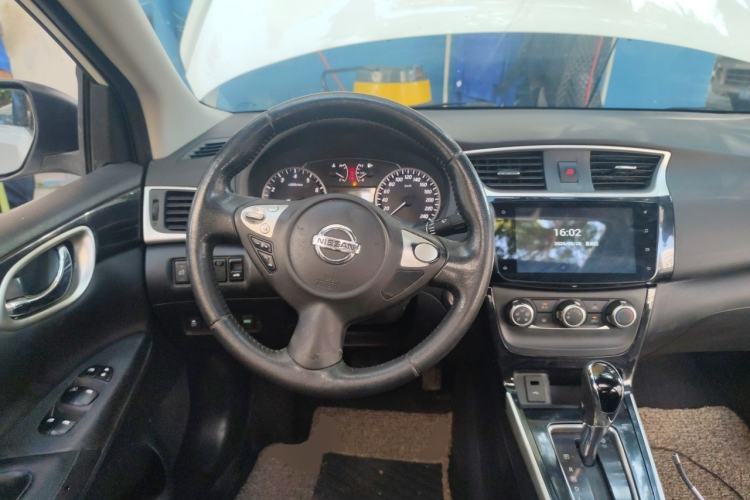 Used Nissan Sylphy 2019 1.6XV CVT Smart Connect Luxury Edition China V Standard Steering Wheel