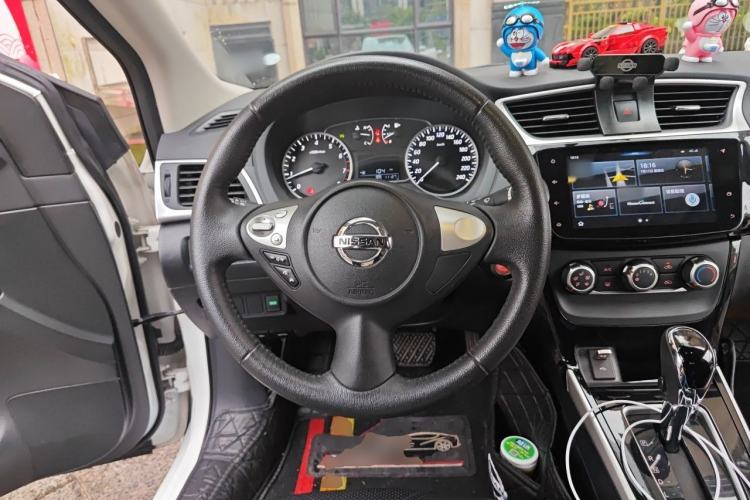 Used Nissan Sylphy 2019 1.6XV CVT Smart Connect Luxury Edition China VI Standard Steering Wheel