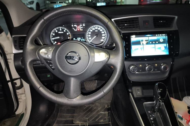 Used Nissan Sylphy 2019 1.6XV CVT Smart Connect Luxury Edition China V Standard Steering Wheel