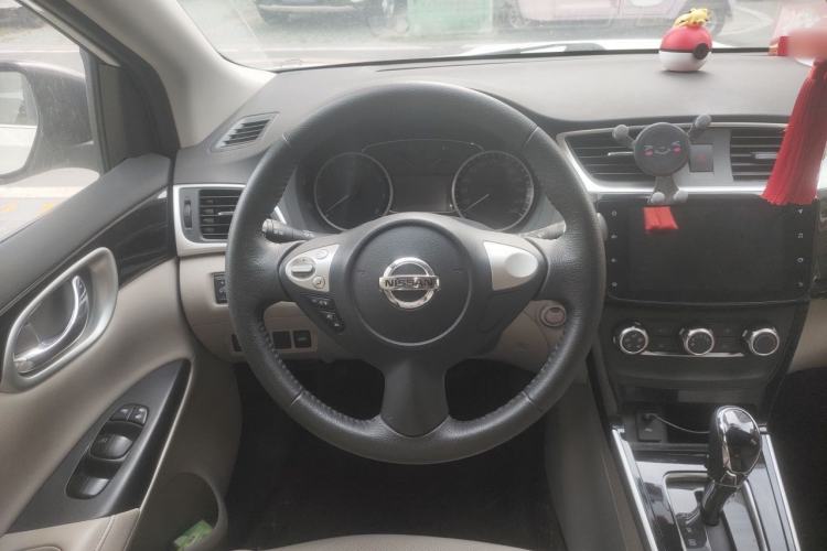 Used Nissan Sylphy 2019 1.6XV CVT Smart Connect Luxury Edition China VI Standard Steering Wheel