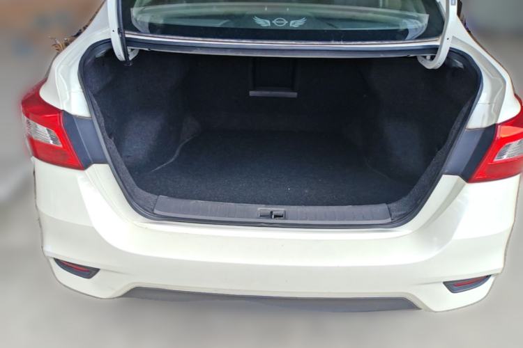 Used Nissan Sylphy 2019 Classic 1.6XL CVT Luxury Edition Trunk