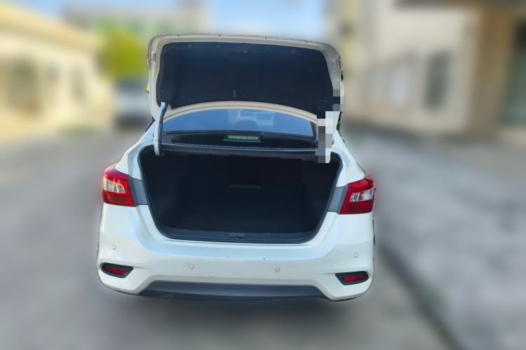 Used Nissan Sylphy 2019 1.6XV CVT Smart Connect Luxury Edition China VI Standard Trunk