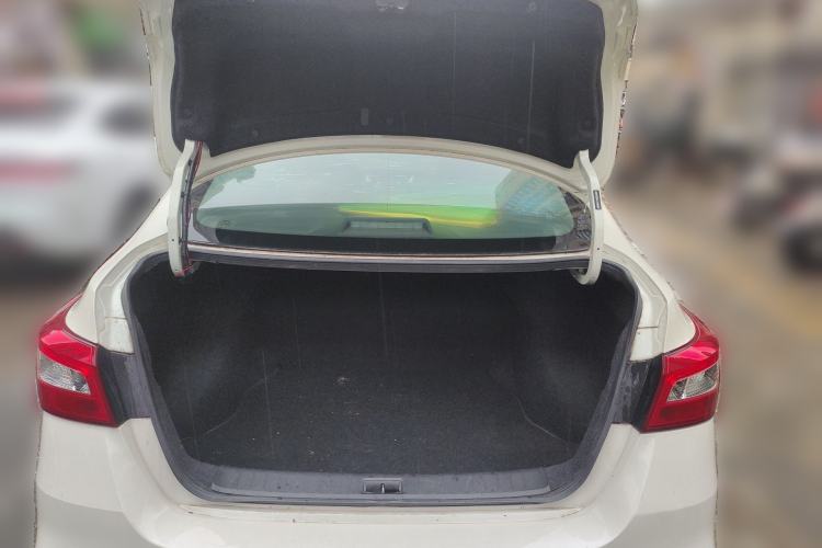 Used Nissan Sylphy 2019 Classic 1.6XE CVT Comfort Edition Trunk