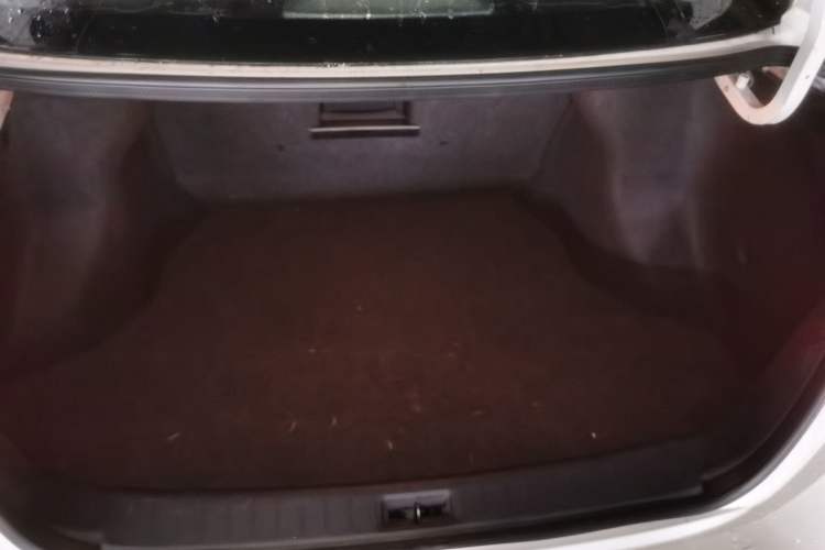 Used Nissan Sylphy 2019 1.6XV CVT Smart Connect Luxury Edition China VI Standard Trunk