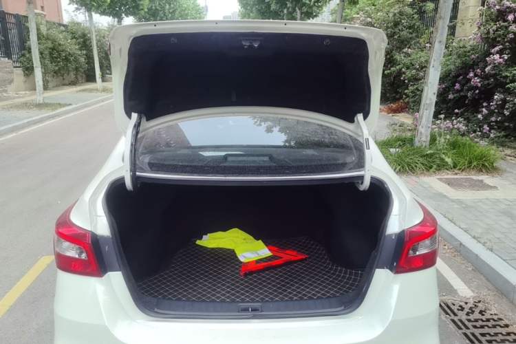 Used Nissan Sylphy 2019 Classic 1.6XE CVT Comfort Edition Trunk