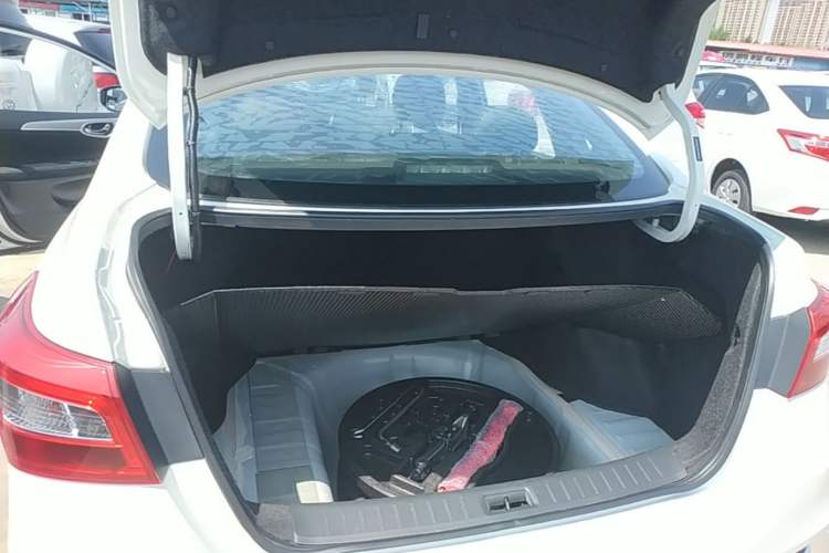 Used Nissan Sylphy 2019 Classic 1.6XE CVT Comfort Edition Trunk