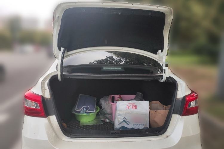 Used Nissan Sylphy 2019 Classic 1.6XE CVT Comfort Edition Trunk