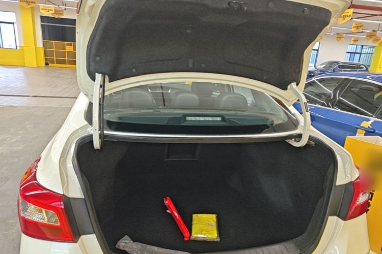 Used Nissan Sylphy 2019 Classic 1.6XL CVT Luxury Edition Trunk