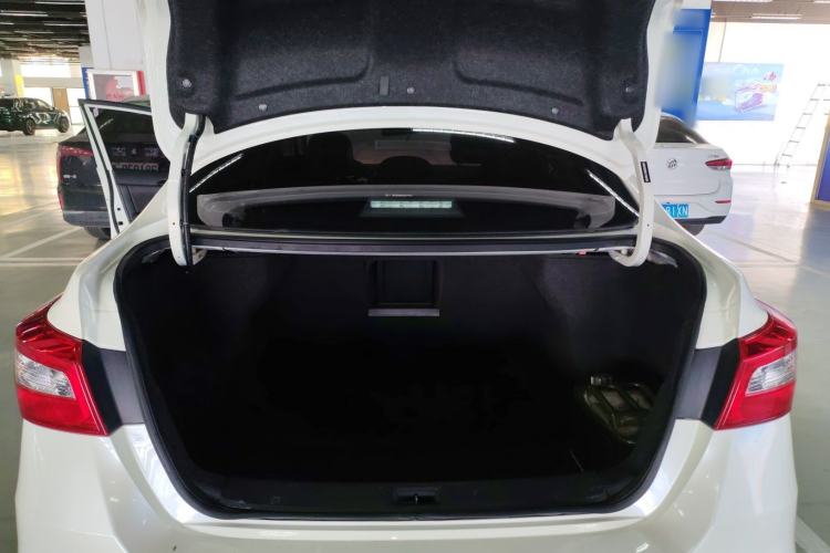Used Nissan Sylphy 2019 Classic 1.6XL CVT Luxury Edition Trunk