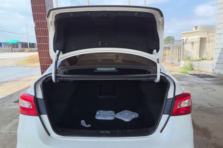 Used Nissan Sylphy 2019 Classic 1.6XL CVT Luxury Edition Trunk