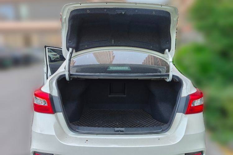 Used Nissan Sylphy 2019 Classic 1.6XL CVT Luxury Edition Trunk