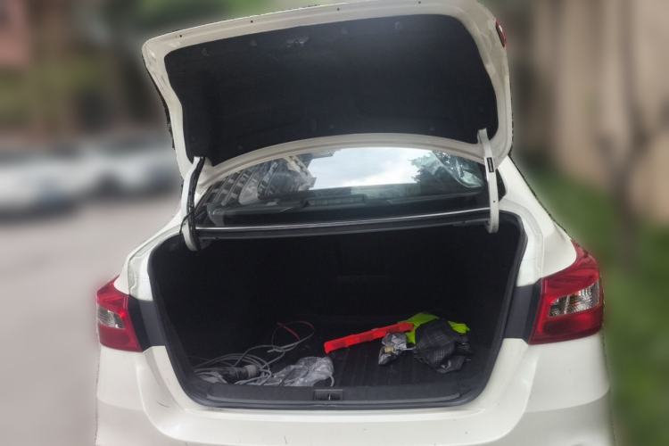 Used Nissan Sylphy 2019 Classic 1.6XL CVT Luxury Edition Trunk
