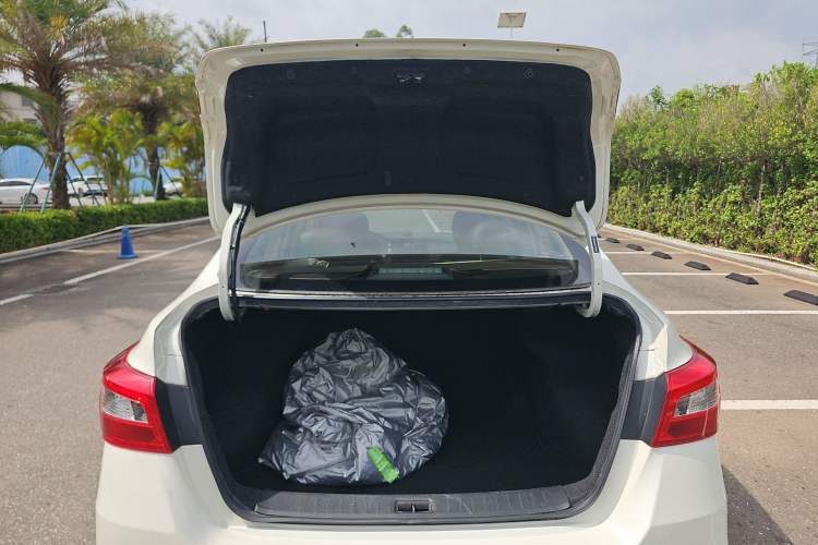 Used Nissan Sylphy 2019 1.6XE CVT Comfort Edition China VI Standard Trunk