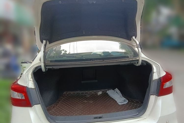 Used Nissan Sylphy 2019 Classic 1.6XL CVT Luxury Edition Trunk