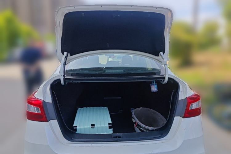 Used Nissan Sylphy 2019 1.6XV CVT Smart Connect Luxury Edition China V Standard Trunk