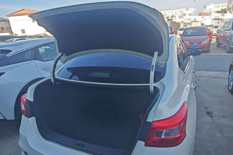 Used Nissan Sylphy 2019 Classic 1.6XE CVT Comfort Edition Trunk