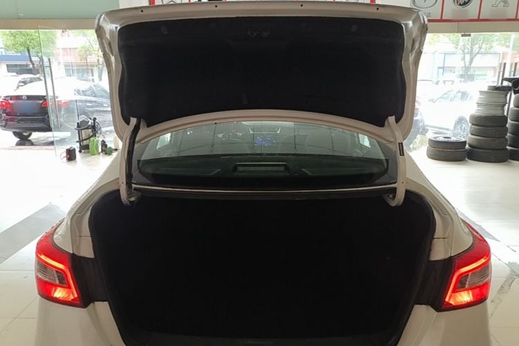 Used Nissan Sylphy 2019 Classic 1.6XE CVT Comfort Edition Trunk