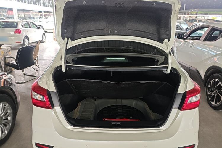 Used Nissan Sylphy 2019 Classic 1.6XL CVT Luxury Edition Trunk