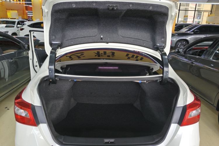 Used Nissan Sylphy 2019 Classic 1.6XE CVT Comfort Edition Trunk