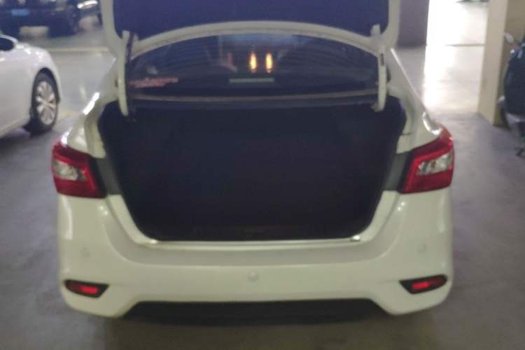 Used Nissan Sylphy 2019 Classic 1.6XE CVT Comfort Edition Trunk