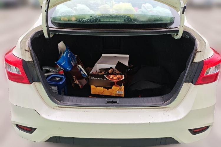Used Nissan Sylphy 2019 Classic 1.6XL CVT Luxury Edition Trunk
