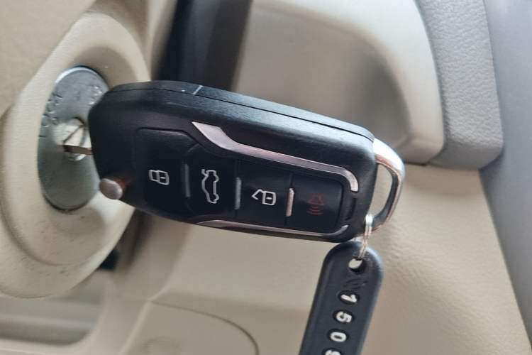 Used Nissan Sylphy 2019 Classic 1.6XE+ CVT SmartConnect Leading Edition Vehicle Key