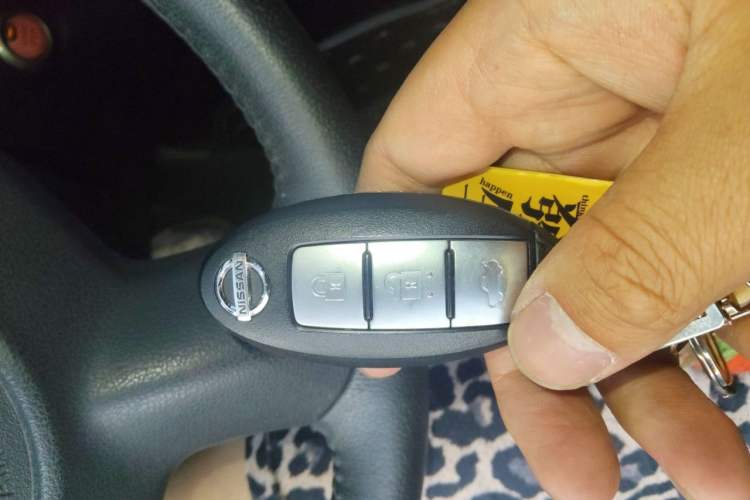 Used Nissan Sylphy 2019 1.6XV CVT Smart Connect Luxury Edition China VI Standard Vehicle Key