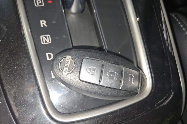 Used Nissan Sylphy 2019 1.6XV CVT Smart Connect Luxury Edition China VI Standard Vehicle Key