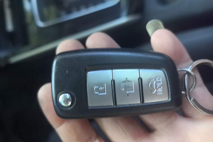 Used Nissan Sylphy 2019 Classic 1.6XE+ CVT Smart Connect Luxury Edition Vehicle Key