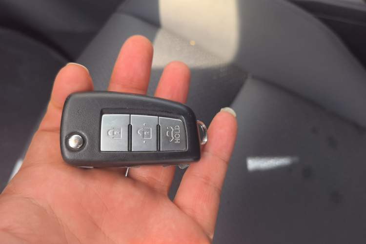Used Nissan Sylphy 2019 Classic 1.6XE CVT Comfort Edition Vehicle Key